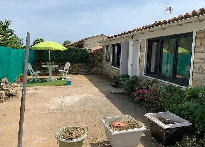 Meublé Chic Ajacquee Celles-sur-Belle